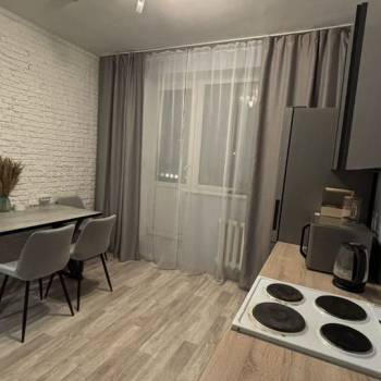 Сдается 1-комнатная квартира, 39 м²