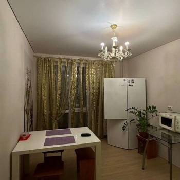 Сдается 1-комнатная квартира, 38 м²