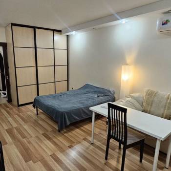 Продается 1-комнатная квартира, 45 м²