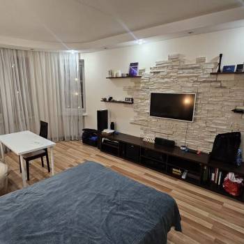 Продается 1-комнатная квартира, 45 м²