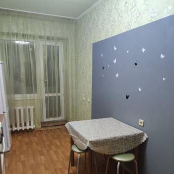 Сдается 1-комнатная квартира, 47 м²