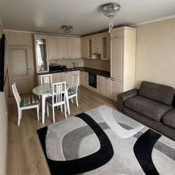 Сдается 1-комнатная квартира, 47 м²
