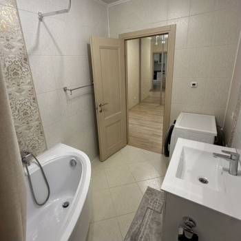 Сдается 1-комнатная квартира, 47 м²