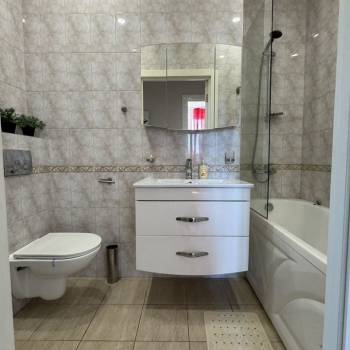 Сдается Многокомнатная квартира, 85,6 м²