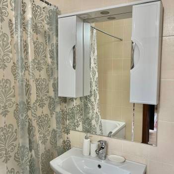 Сдается 1-комнатная квартира, 49 м²