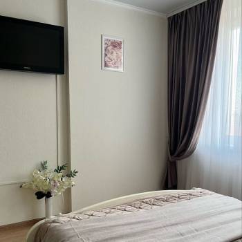 Сдается 1-комнатная квартира, 49 м²