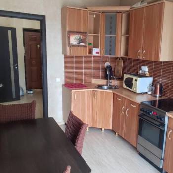 Продается 1-комнатная квартира, 40,5 м²