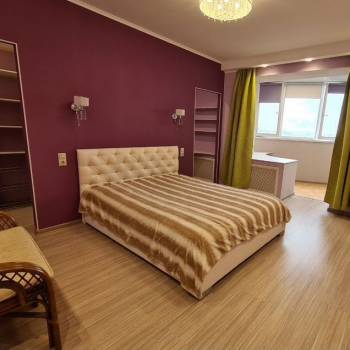 Продается 2-х комнатная квартира, 119 м²