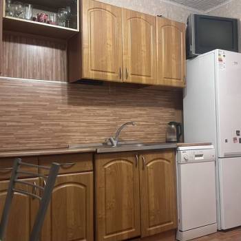 Продается 1-комнатная квартира, 35 м²