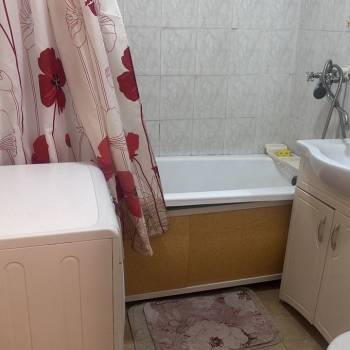 Продается 1-комнатная квартира, 35 м²