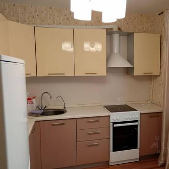 Сдается 1-комнатная квартира, 43 м²