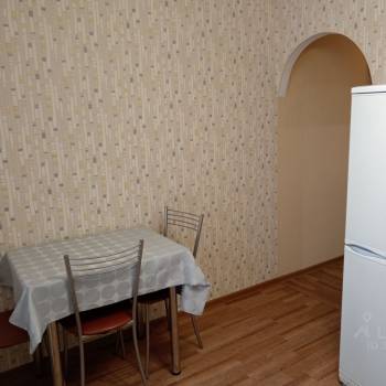 Сдается 1-комнатная квартира, 43 м²