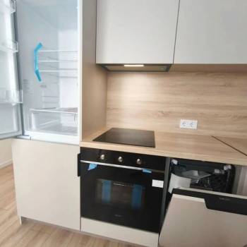 Продается 1-комнатная квартира, 41,1 м²