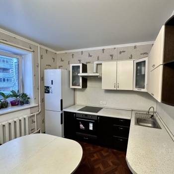 Продается 1-комнатная квартира, 48,2 м²