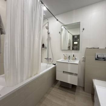 Сдается 1-комнатная квартира, 41 м²