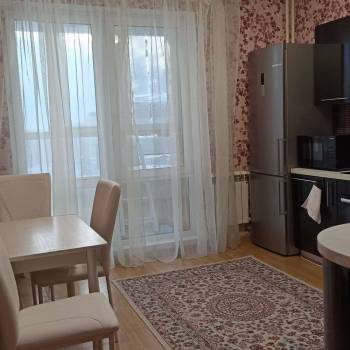 Сдается Многокомнатная квартира, 79 м²