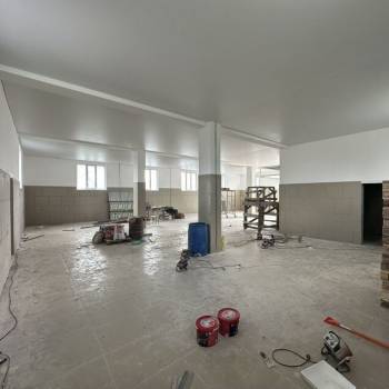Сдается Нежилое помещение, 255 м²