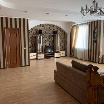 Сдается Дом, 240 м²