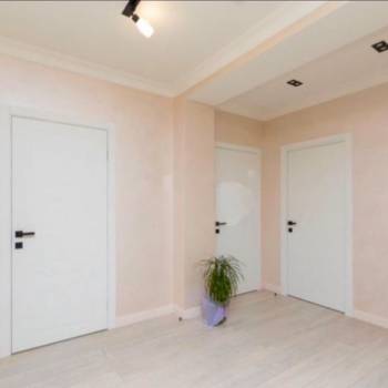 Продается Многокомнатная квартира, 120 м²