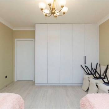 Продается Многокомнатная квартира, 120 м²