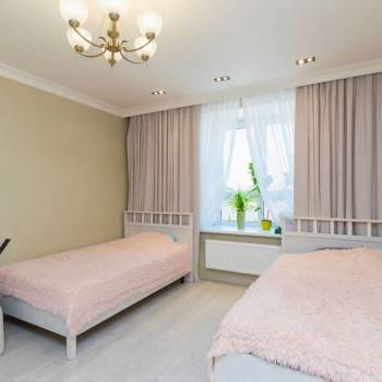 Продается Многокомнатная квартира, 120 м²
