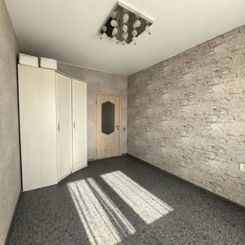 Продается Многокомнатная квартира, 82,5 м²
