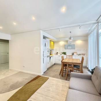 Продается 3-х комнатная квартира, 74,8 м²