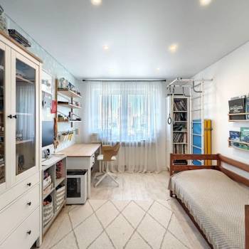 Продается 3-х комнатная квартира, 74,8 м²
