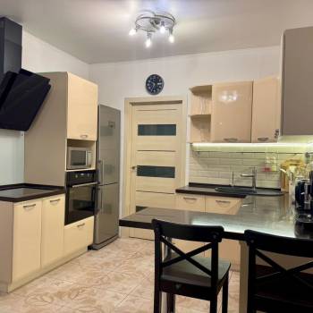 Продается 2-х комнатная квартира, 64 м²
