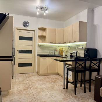Продается 2-х комнатная квартира, 64 м²
