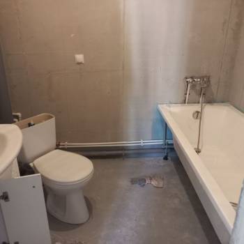 Продается Многокомнатная квартира, 72,4 м²