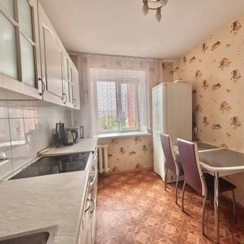 Продается Многокомнатная квартира, 72,4 м²