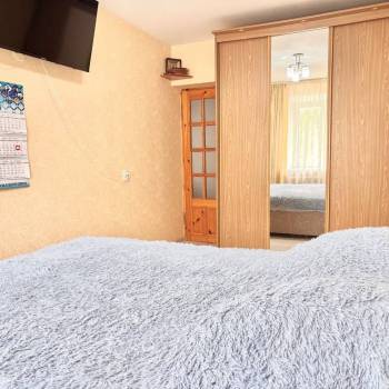 Продается Многокомнатная квартира, 72,4 м²