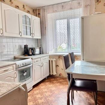 Продается Многокомнатная квартира, 72,4 м²