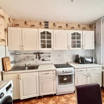 Продается Многокомнатная квартира, 72,4 м²