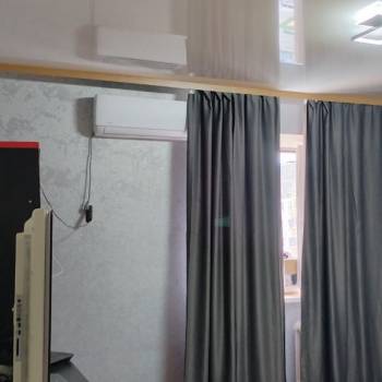 Продается 1-комнатная квартира, 54,7 м²