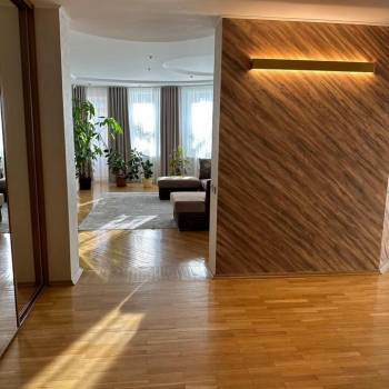 Продается Многокомнатная квартира, 183,9 м²