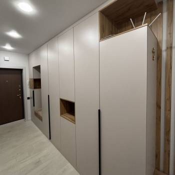 Продается Многокомнатная квартира, 101 м²