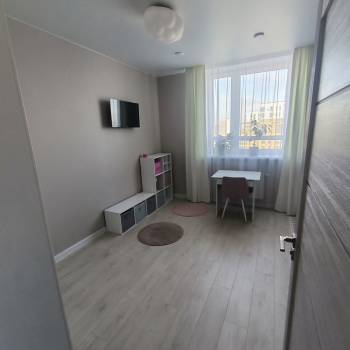 Продается Многокомнатная квартира, 101 м²