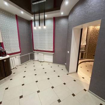 Продается 3-х комнатная квартира, 131 м²