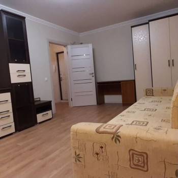 Сдается 1-комнатная квартира, 39 м²