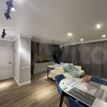Сдается 1-комнатная квартира, 54 м²