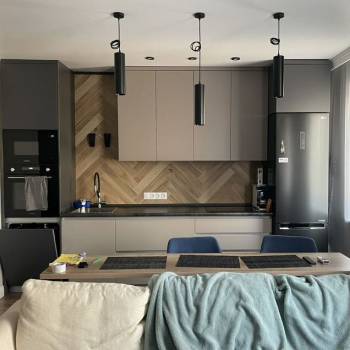 Сдается 1-комнатная квартира, 54 м²