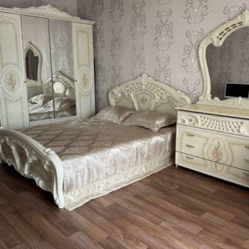 Сдается 1-комнатная квартира, 54 м²
