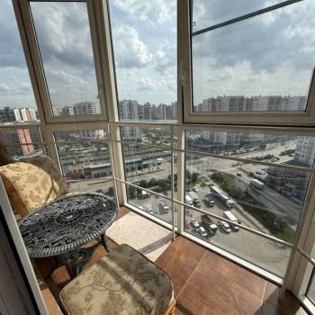 Сдается 1-комнатная квартира, 54 м²