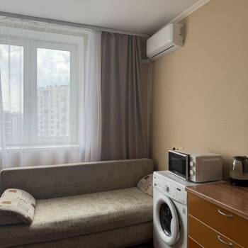 Сдается 1-комнатная квартира, 54 м²