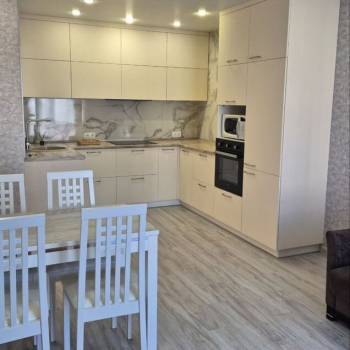 Сдается 2-х комнатная квартира, 65 м²