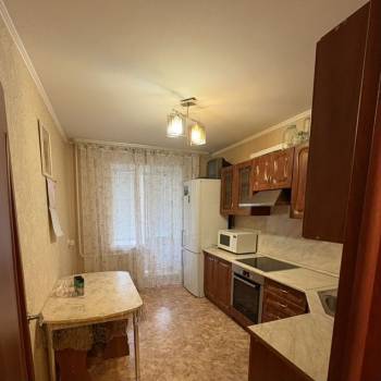 Сдается 2-х комнатная квартира, 60 м²