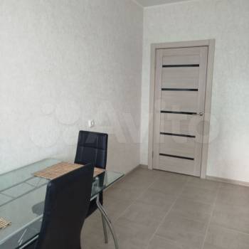 Продается 1-комнатная квартира, 42,6 м²