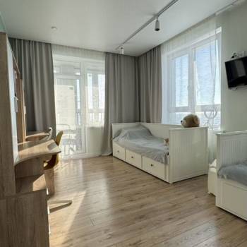 Продается 2-х комнатная квартира, 72,2 м²